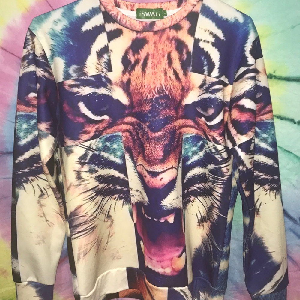 Tiger graphic long sleeve